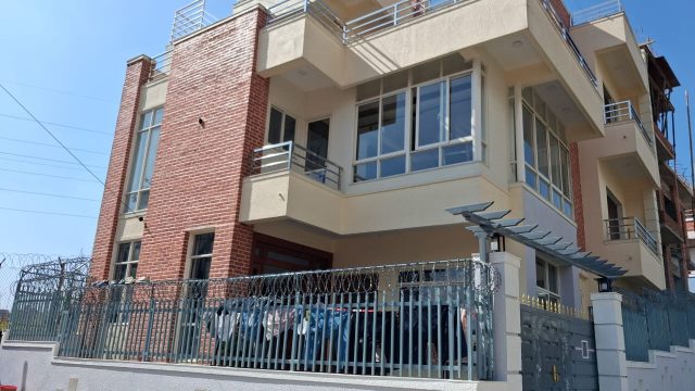 4ca0989a-1f90-4d78-b9dc-2bff9623a3dd